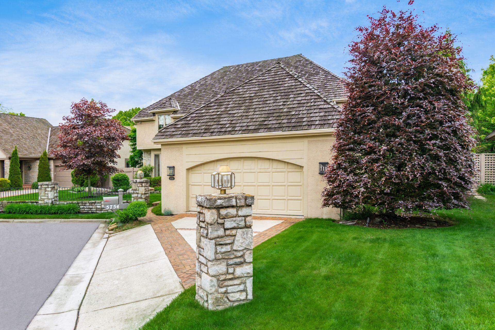 Property Photo: 5754 N Loch Maree N Court OH 43017