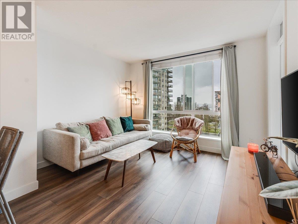 Property Photo:  108 East 8th Street 406  BC V7L 0H1 