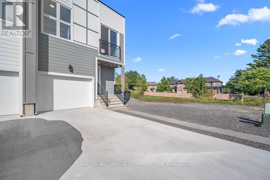 Property Photo: 875 Contour Street A ON K1W 0G6