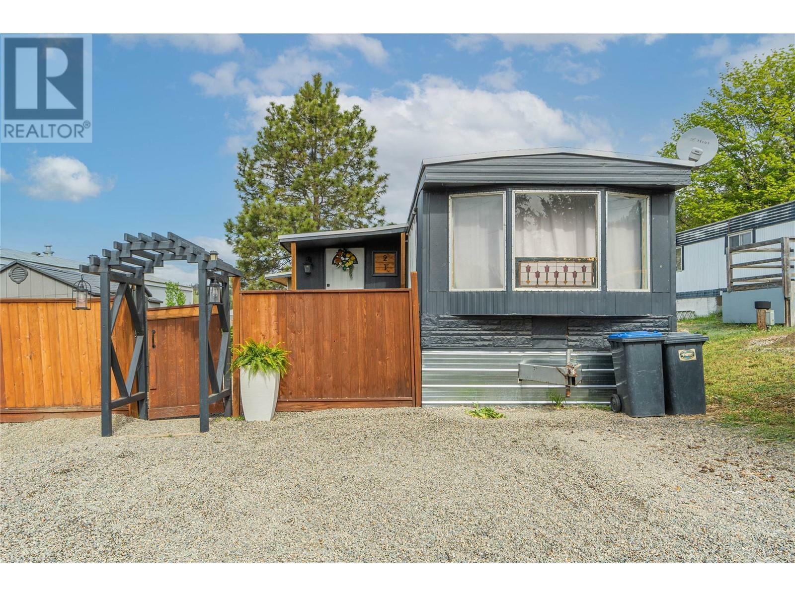 4796 Trans Canada Highway 21  Kamloops BC V1S 2A8 photo