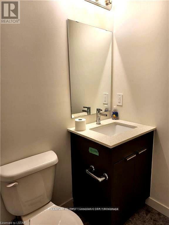 Property Photo: 1781 Henrica Avenue 44 ON N6G 0Y2
