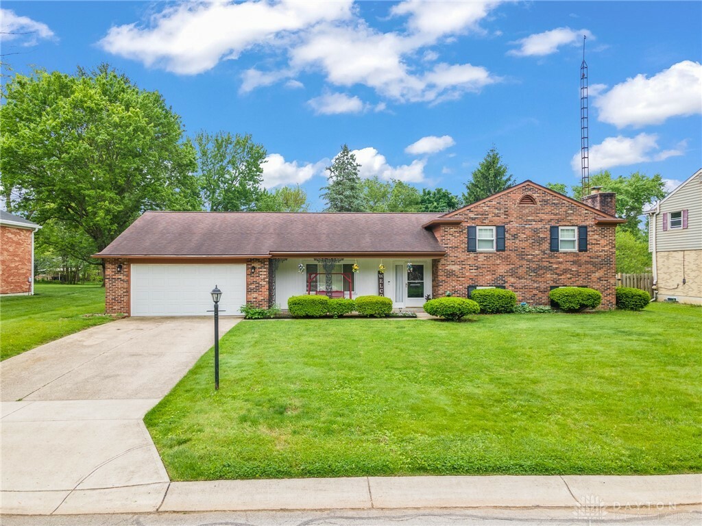Property Photo: 4160 Cedar Bluff Circle OH 45415