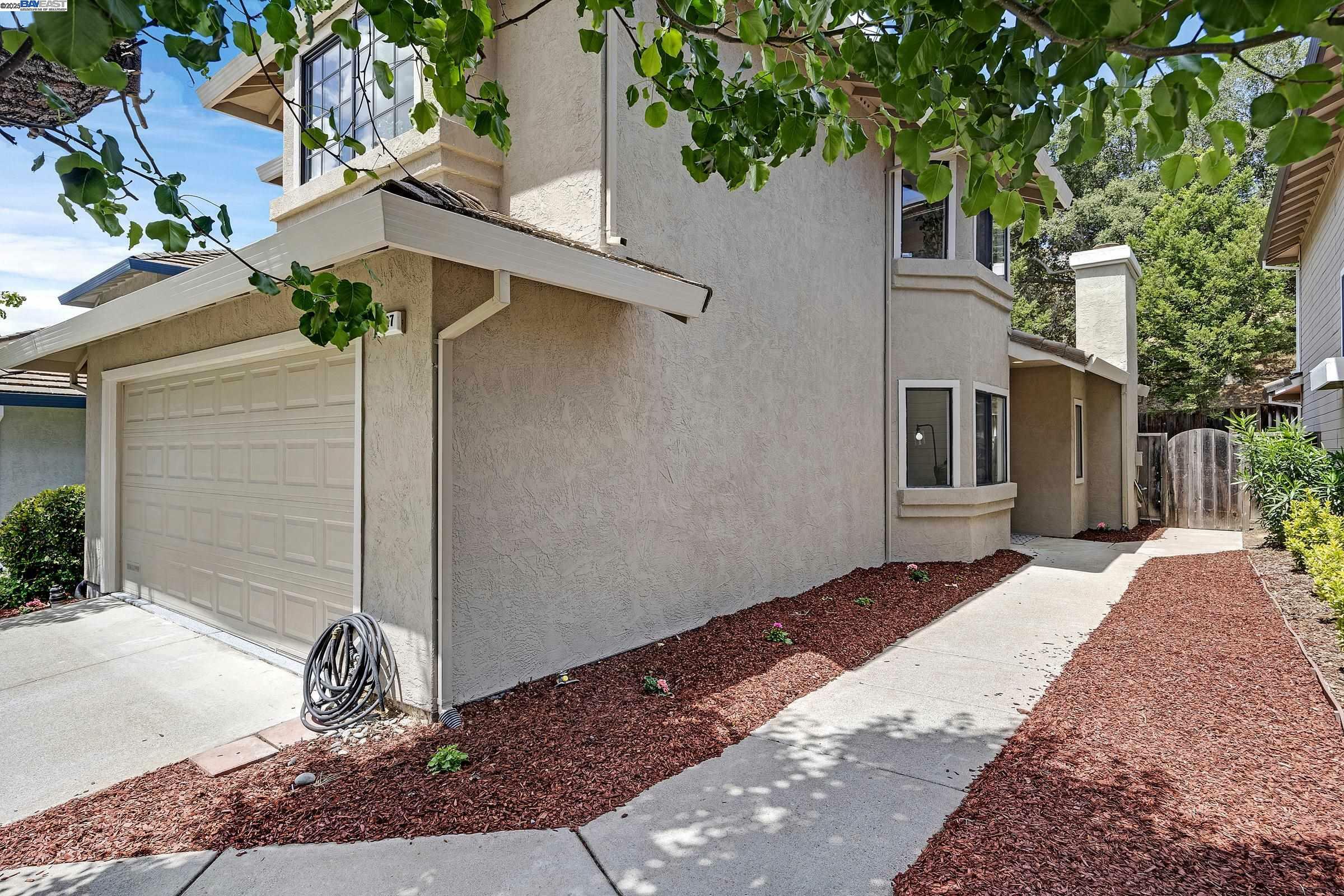 Property Photo: 2227 Foxhill Drive CA 94553