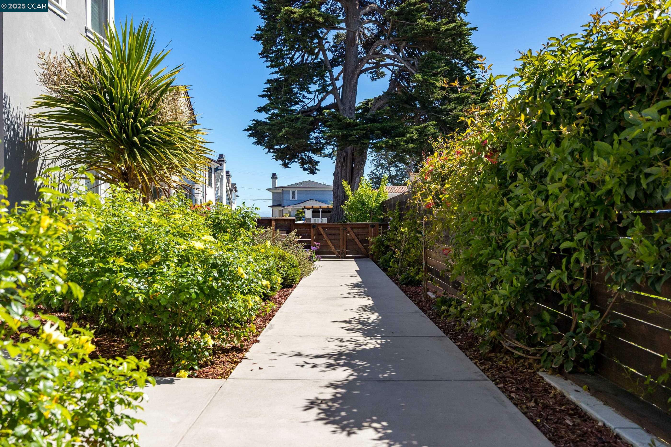 Property Photo: 130 Bay Crest Rd CA 95062