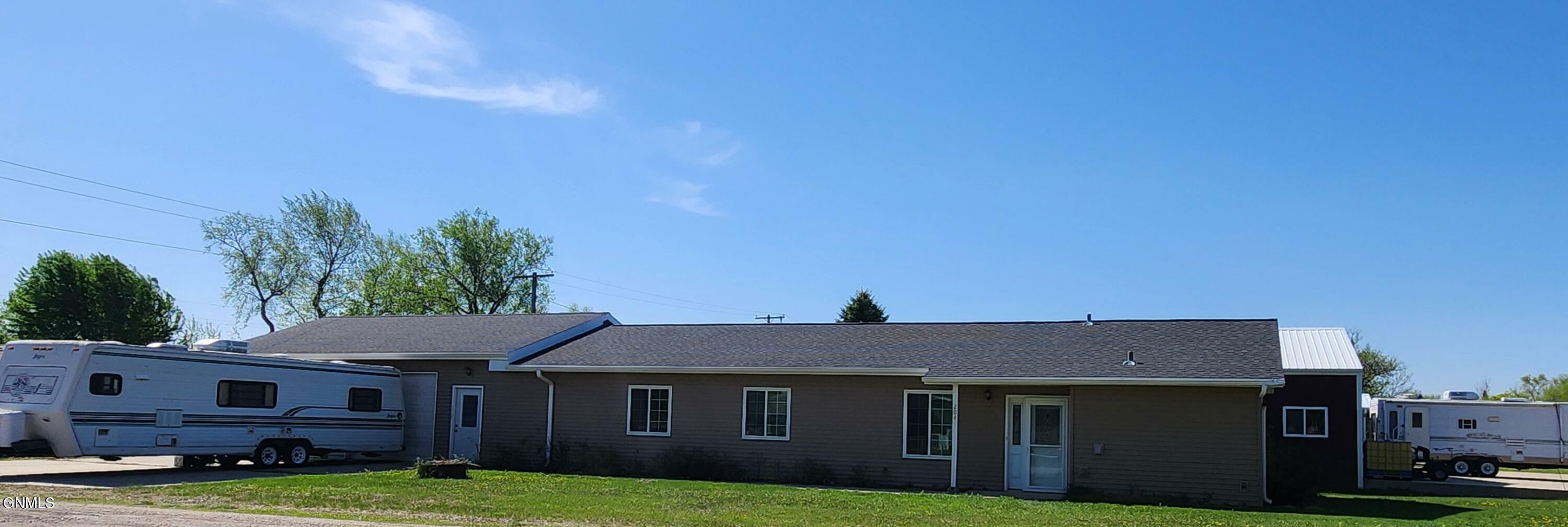 204 Kola Avenue  Oakes ND 58474 photo