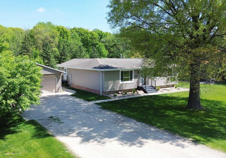 Property Photo:  1307 SE 5th Avenue  IA 50677 