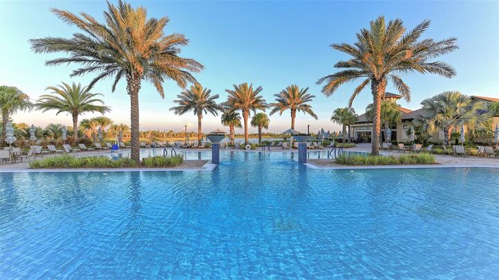 Property Photo:  17905 Waterville Place  FL 34202 