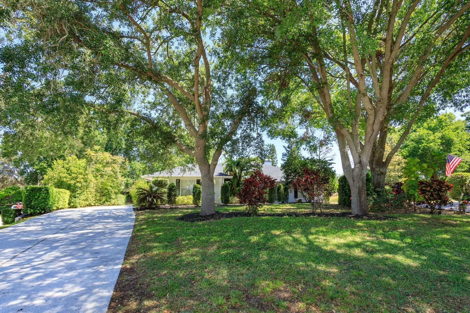 Property Photo: 11442 Beggs Court FL 34711