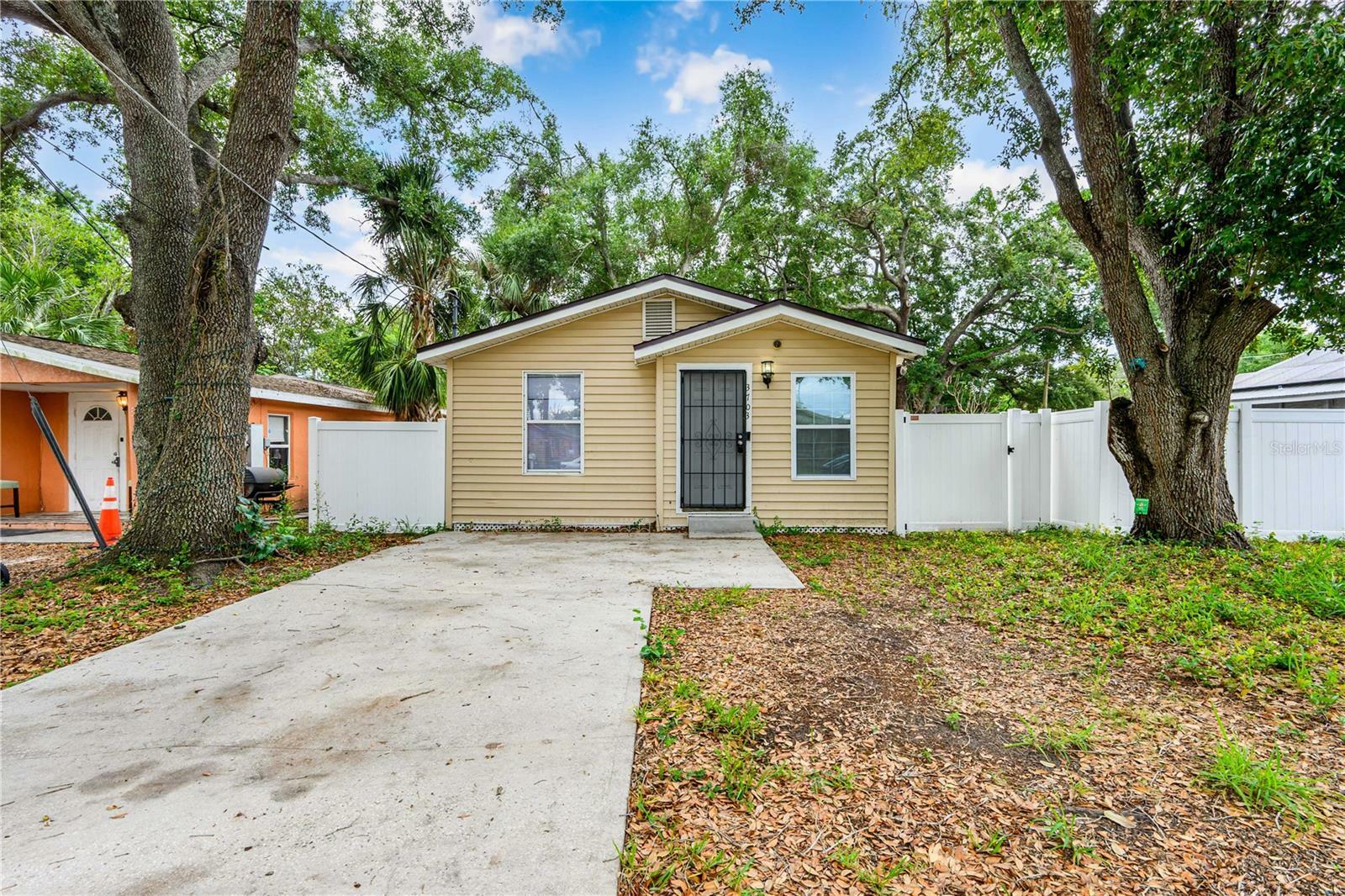 Property Photo:  3703 E North Bay Street  FL 33610 