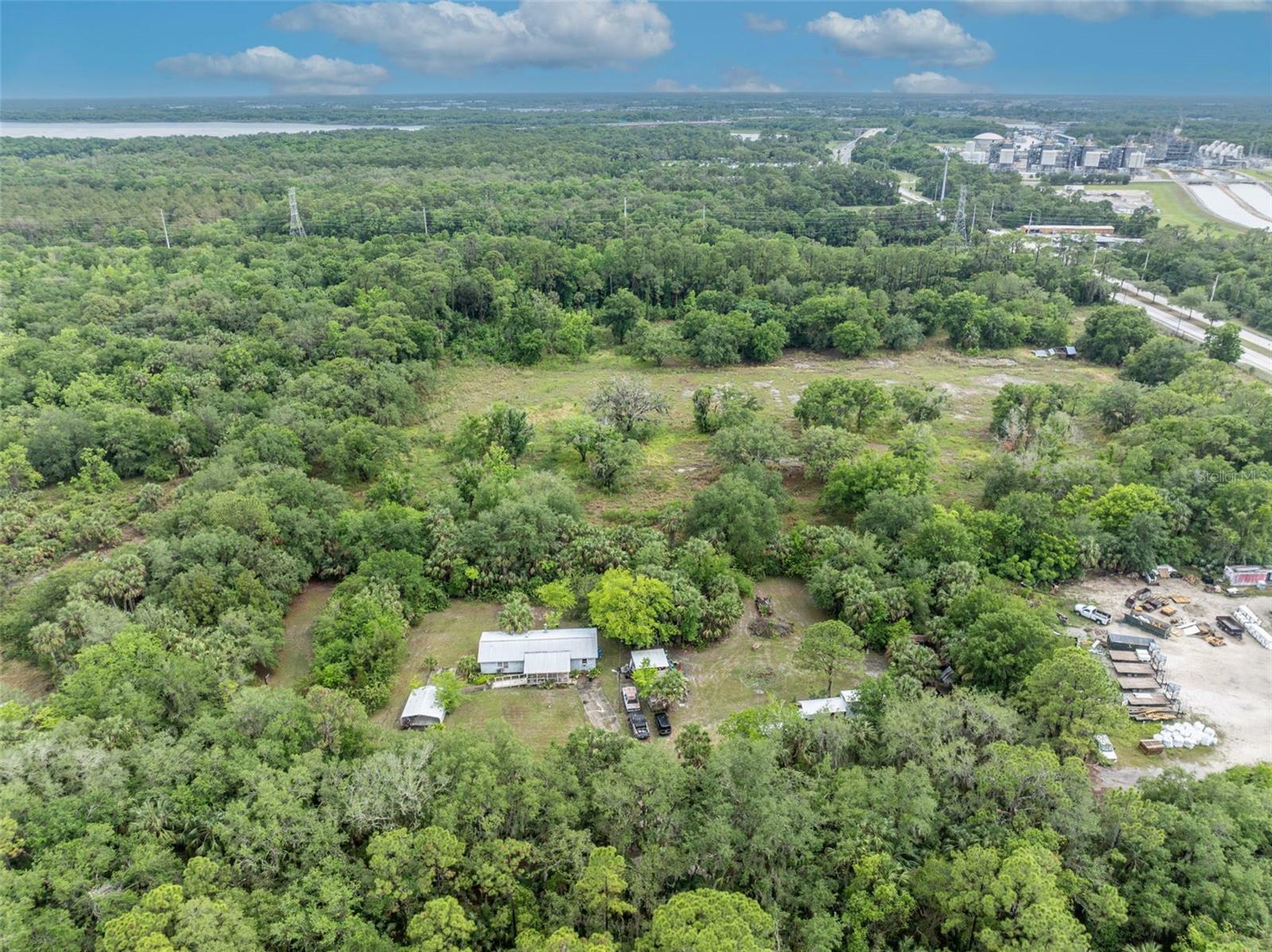 Property Photo: 20 Star Lane FL 32713
