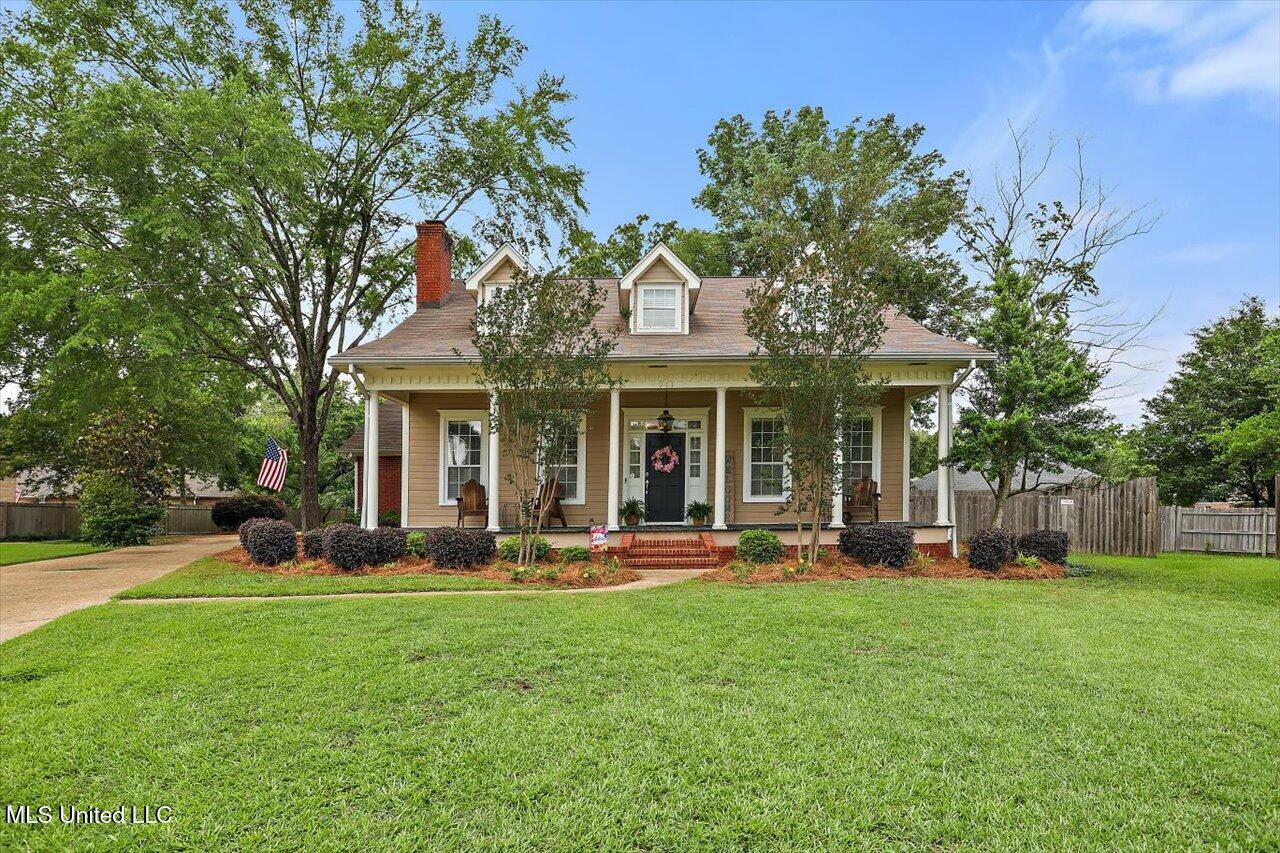 Property Photo: 911 Tetbury Place MS 39047