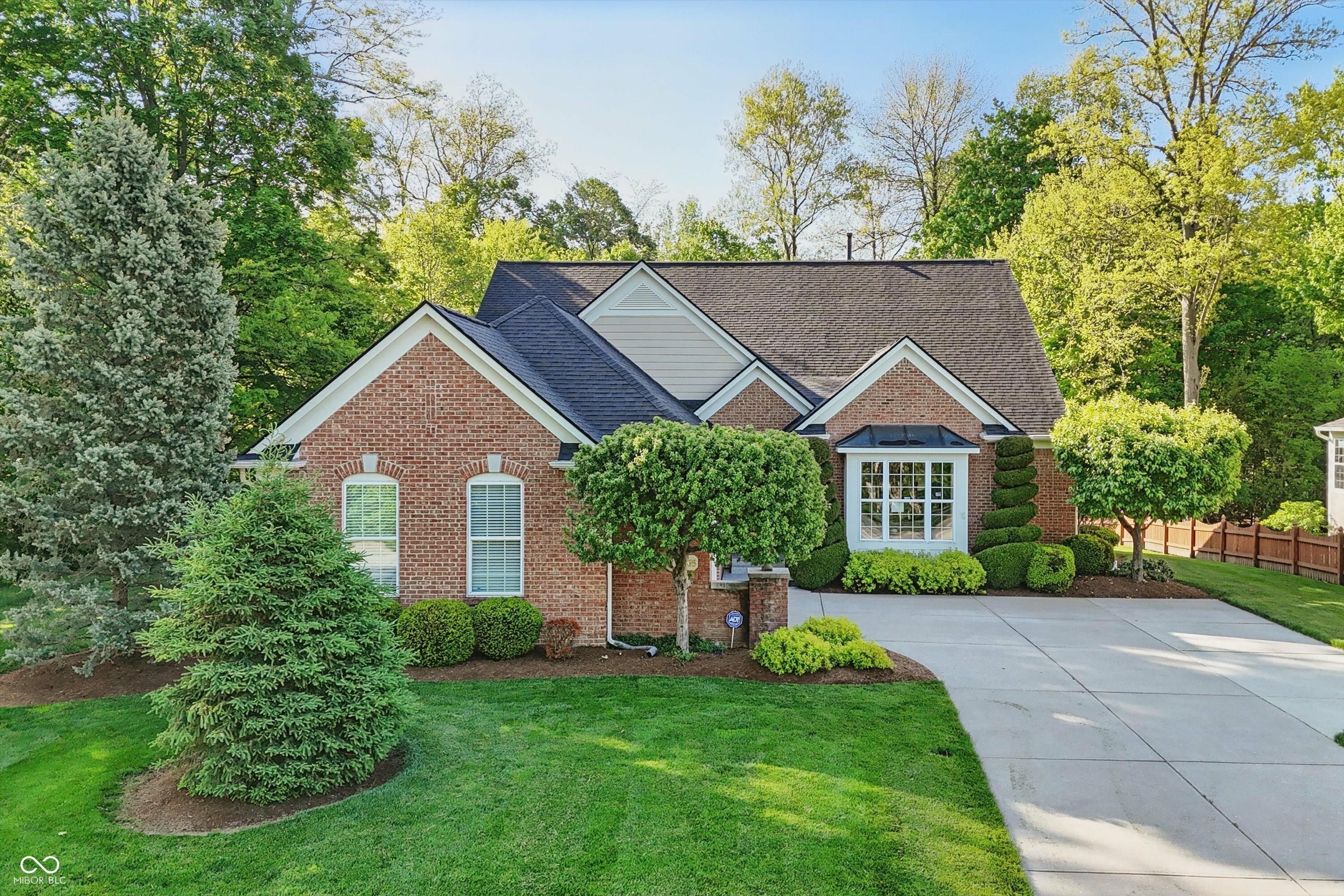 Property Photo: 12065 Gray Eagle Drive IN 46037