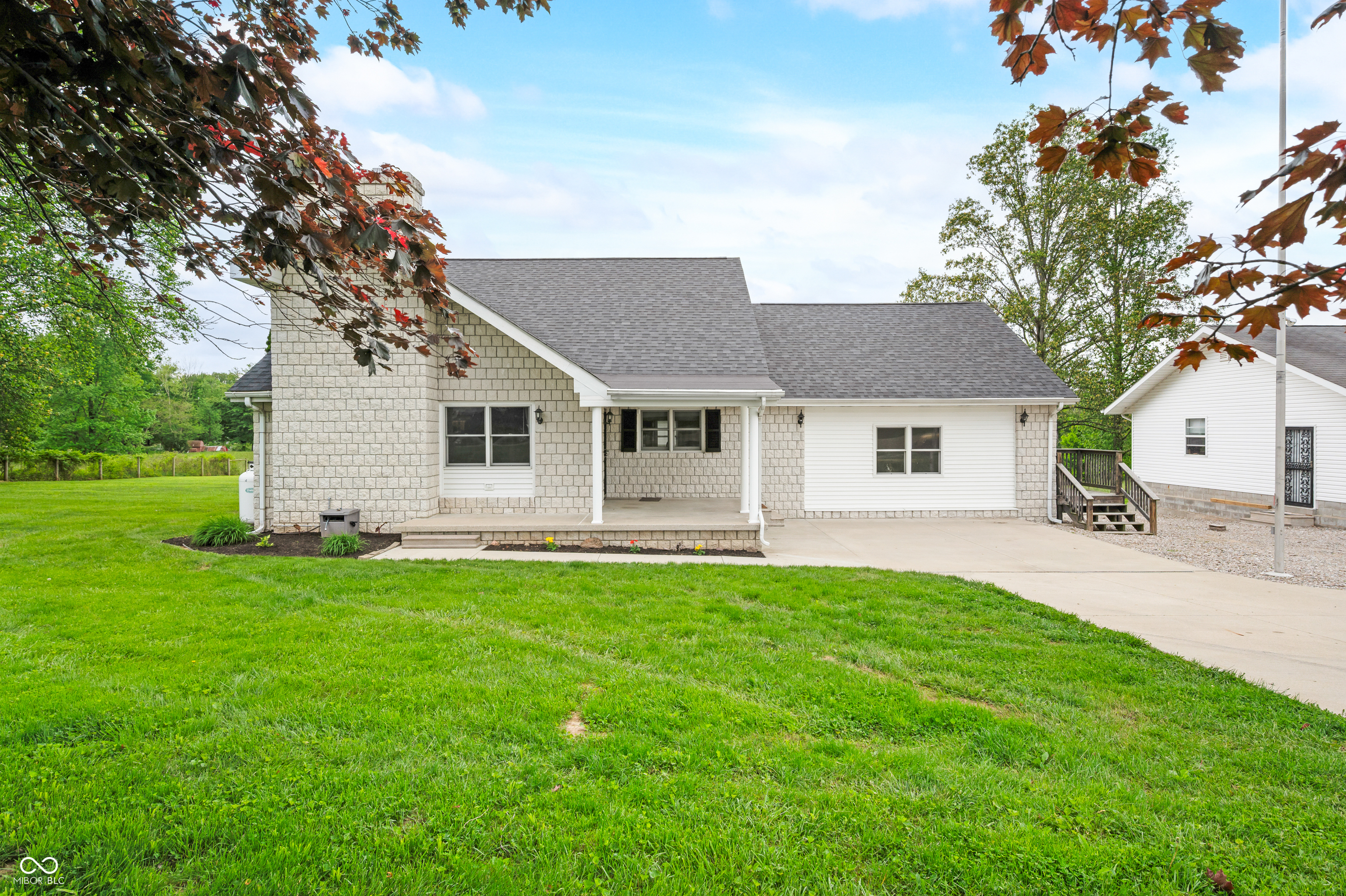 Property Photo: 1152 S County Road 1100 E IN 47274