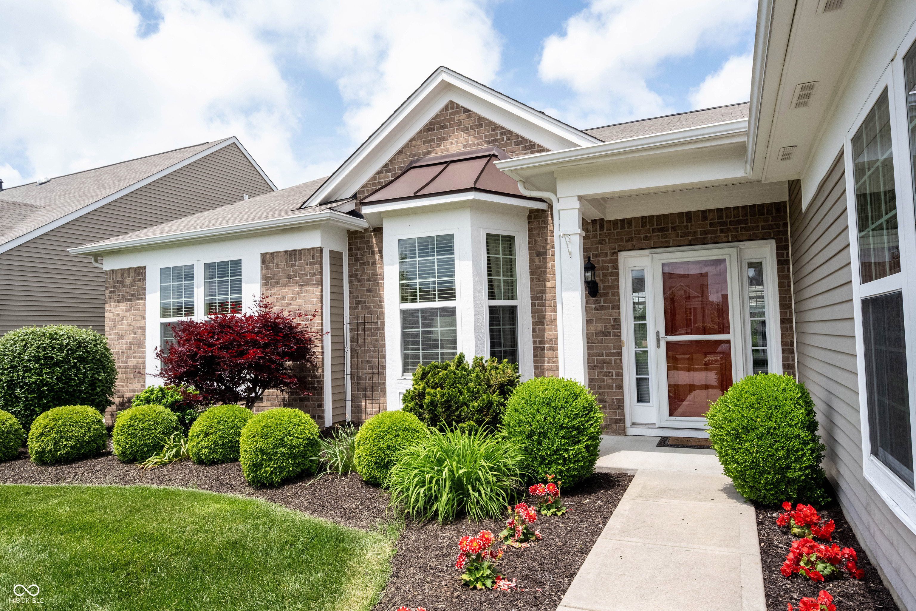 Property Photo: 16204 Oakford Trail IN 46037