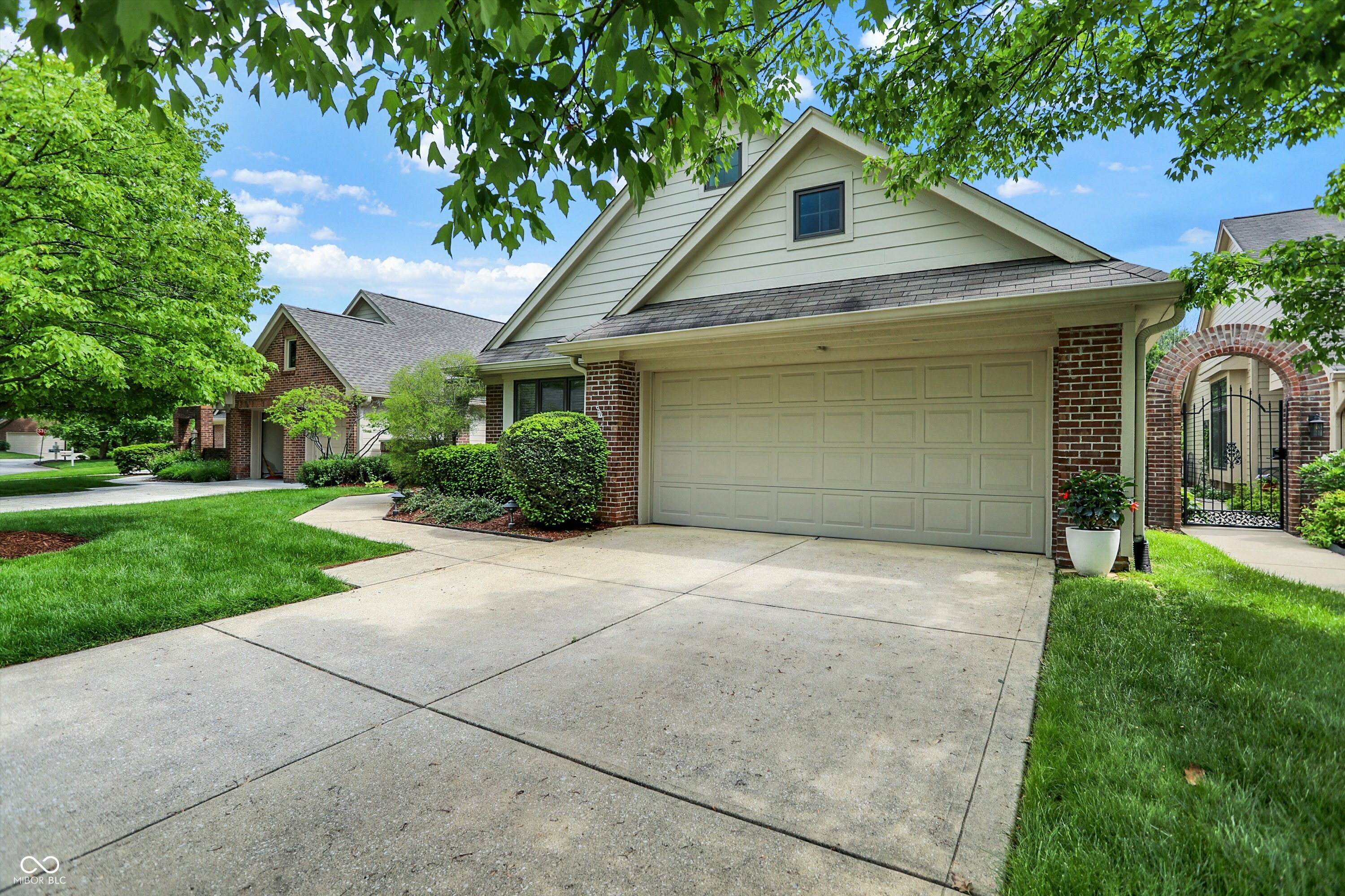 Property Photo: 3033 Daum Court IN 46033