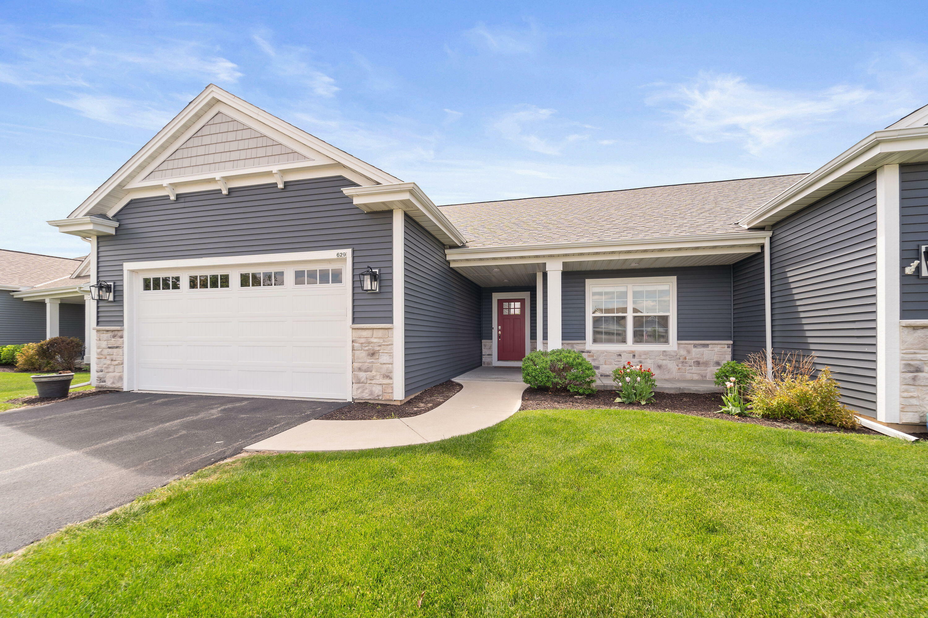 Property Photo: 629 Annecy Park Cir WI 53185