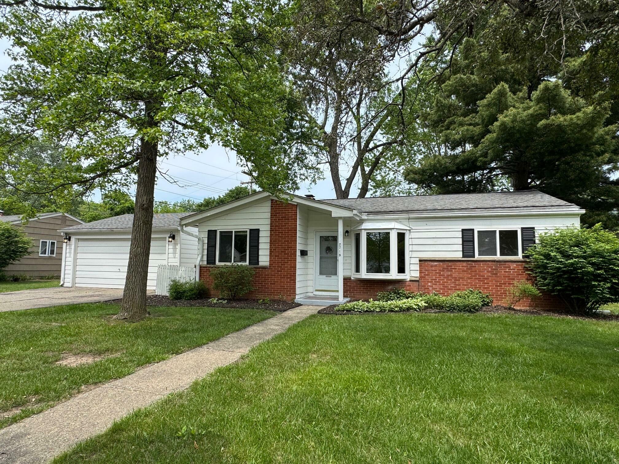 Property Photo: 2715 Beacon Hill Street MI 48104