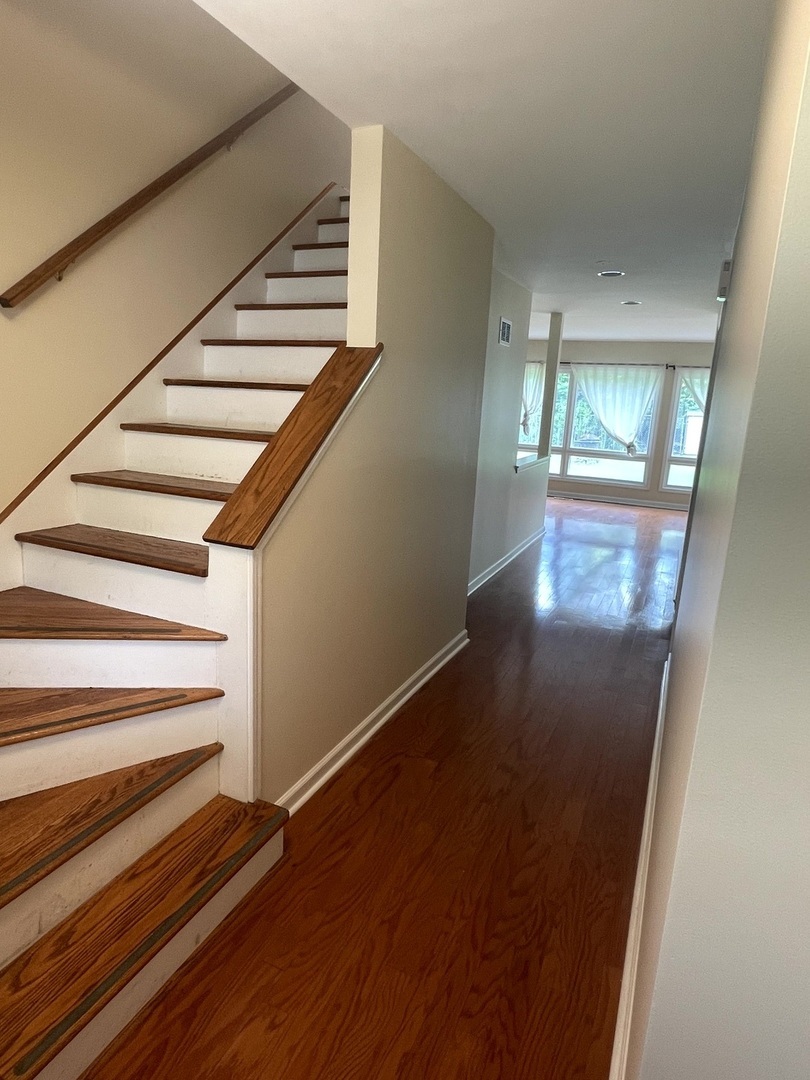 Property Photo: 2S525 Lloyd Avenue IL 60148