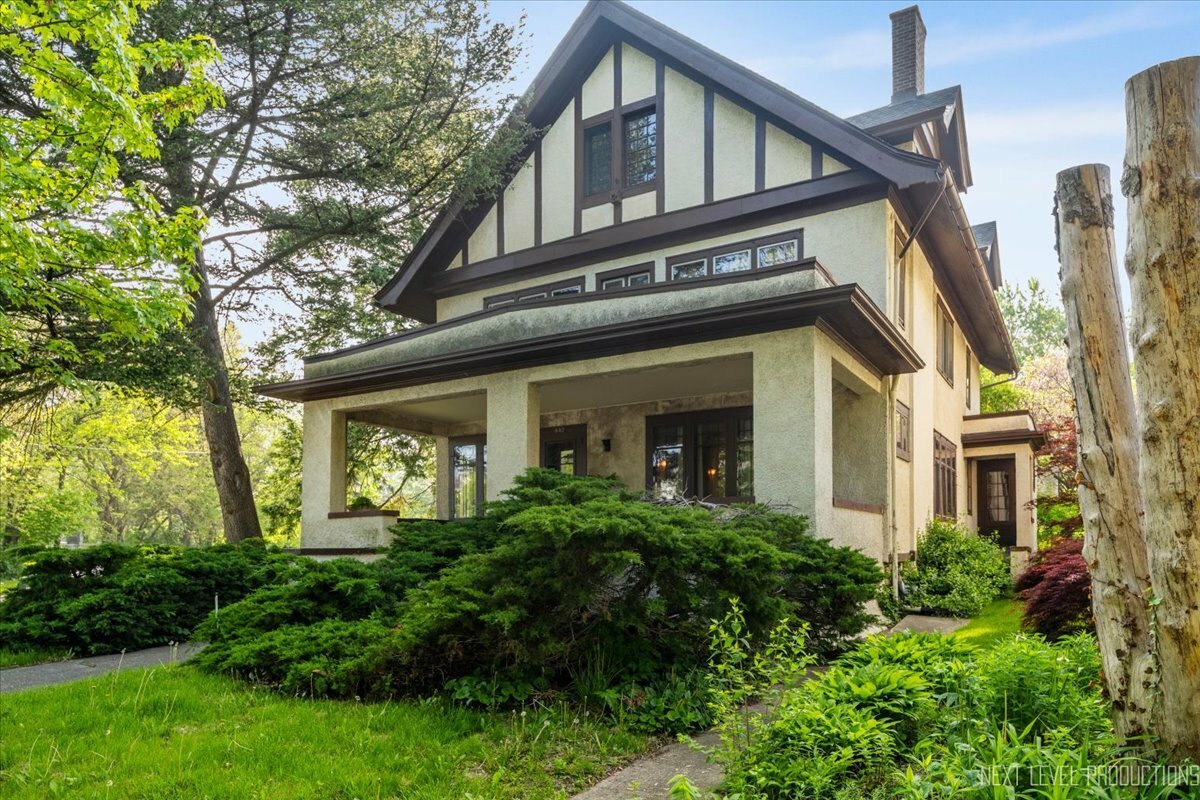 Property Photo: 400 S Lasalle Street IL 60505