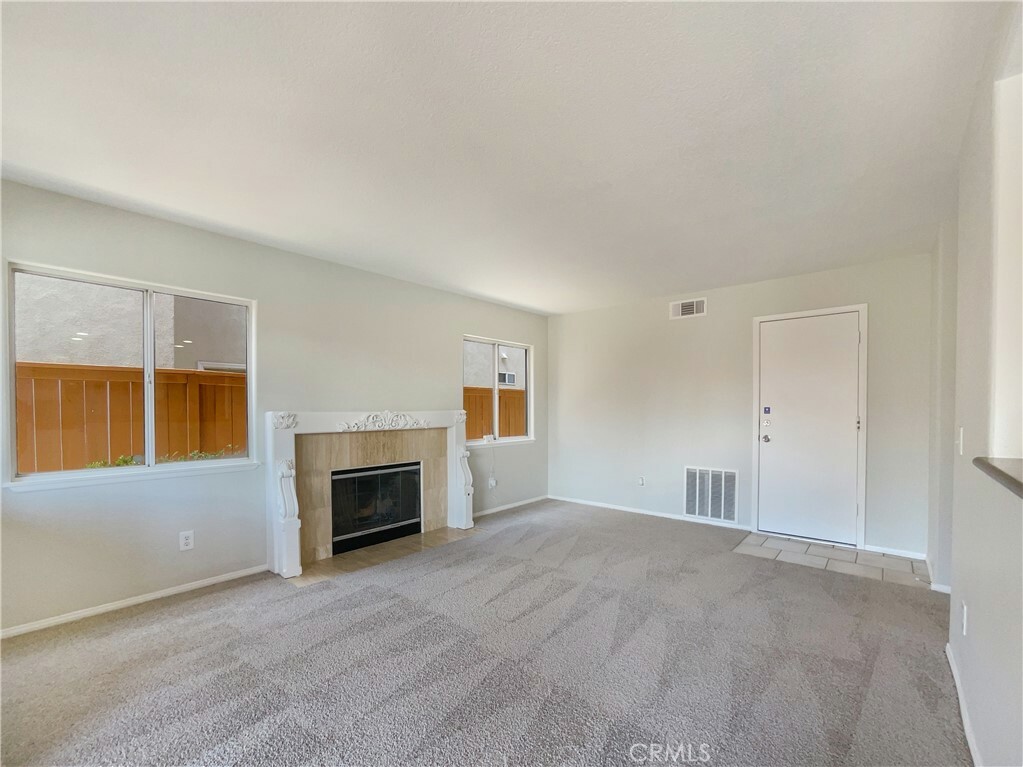 Property Photo: 25083 Parkcrest Drive CA 92562