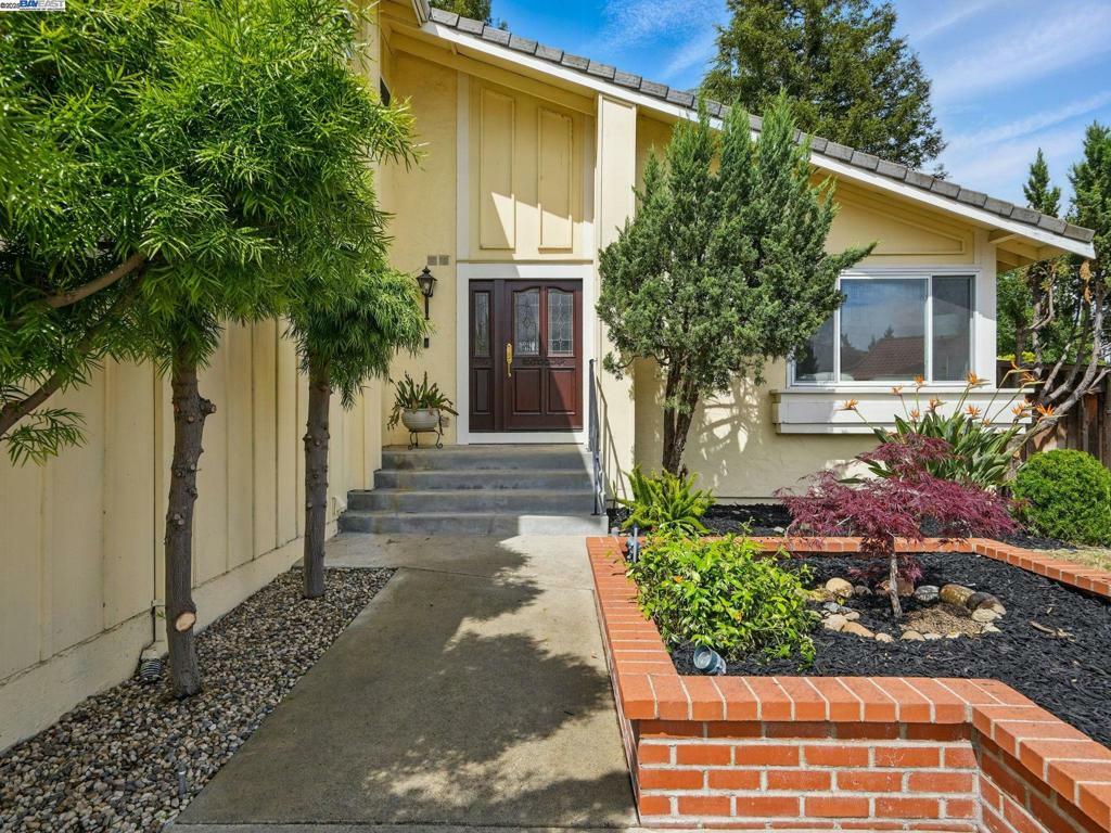 Property Photo:  1501 Quema Ct  CA 94539 