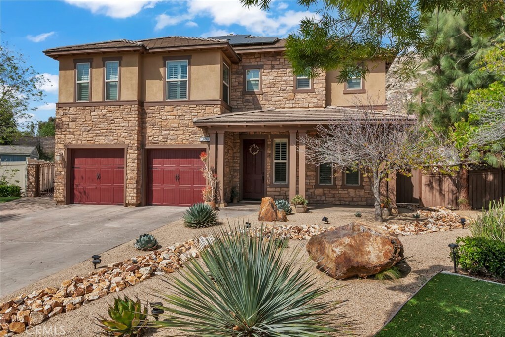 Property Photo:  2098 Anise Drive  CA 92571 