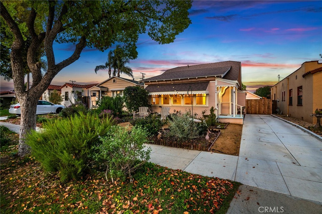 Property Photo:  3534 Gundry Avenue  CA 90807 