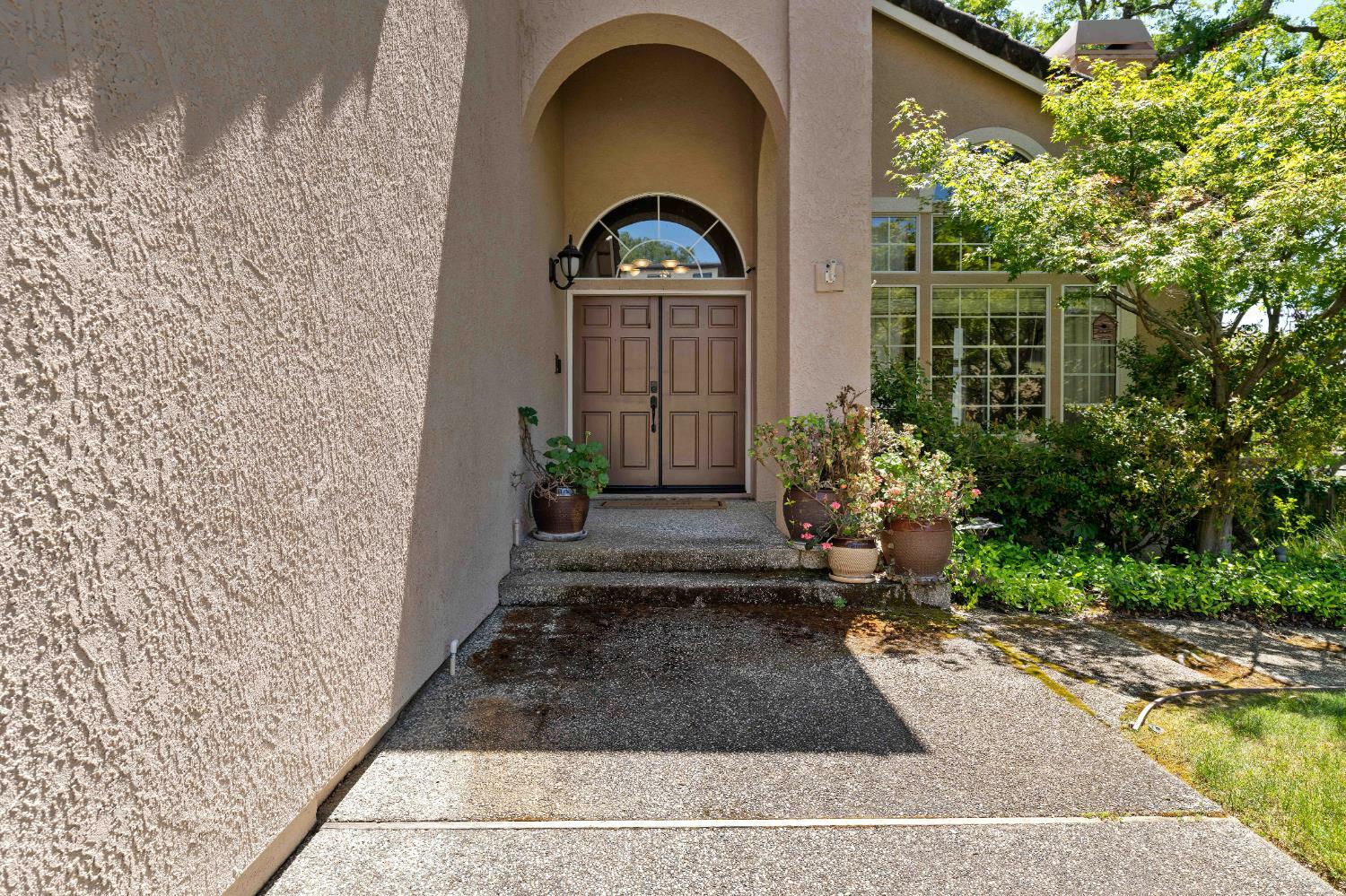 Property Photo: 3640 Roble Court CA 95762