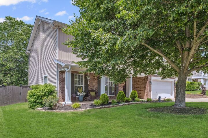 Property Photo:  212 Vintage Cir  TN 37075 