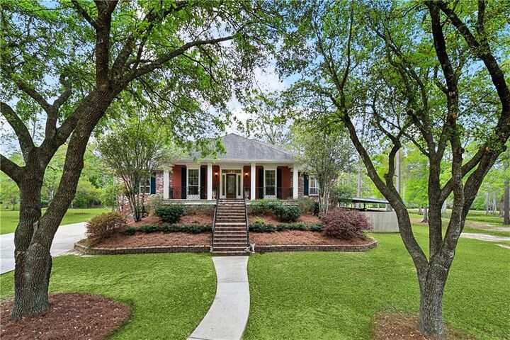 Property Photo: 740 Double J Road LA 70433