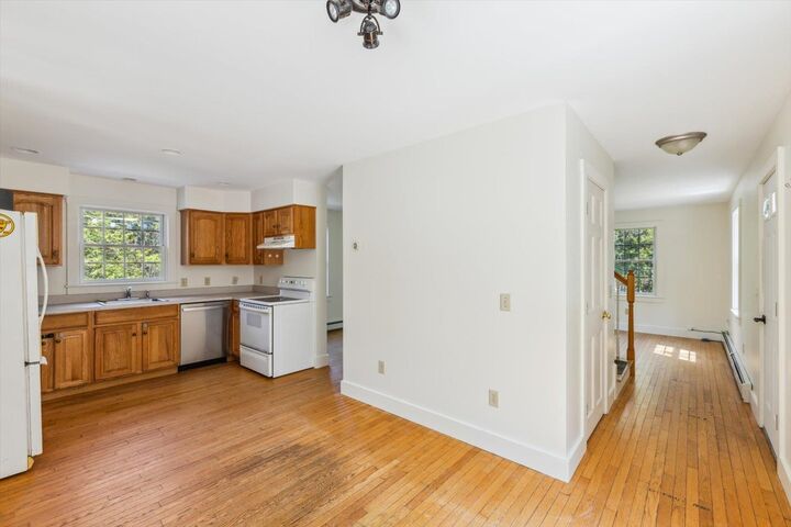 Property Photo: 547 Sawmill Road NH 03047