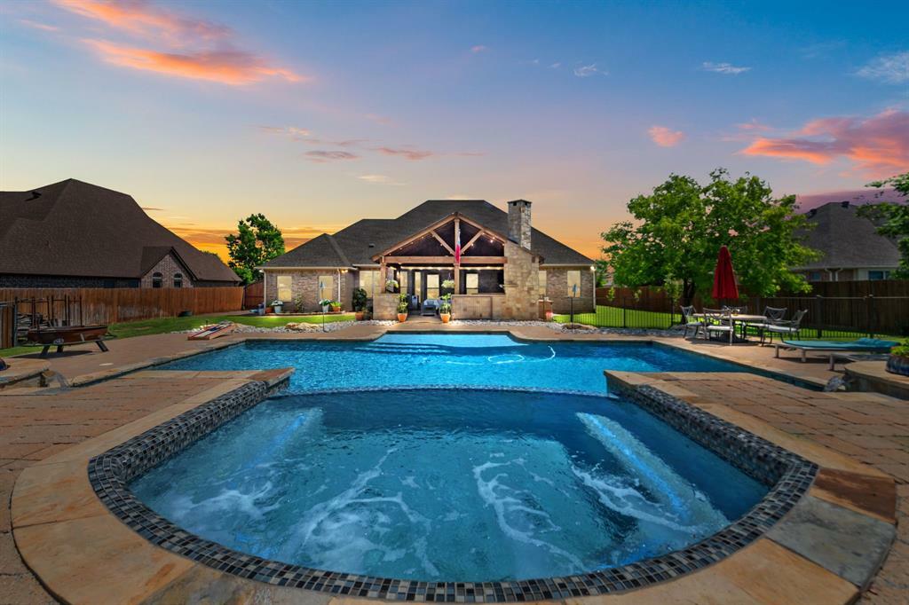Property Photo: 1308 Whisper Willows Drive TX 76052