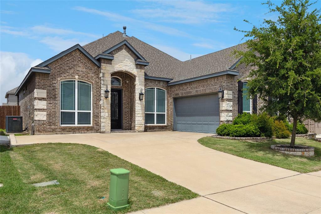 Property Photo: 6444 Dove Chase Lane TX 76123