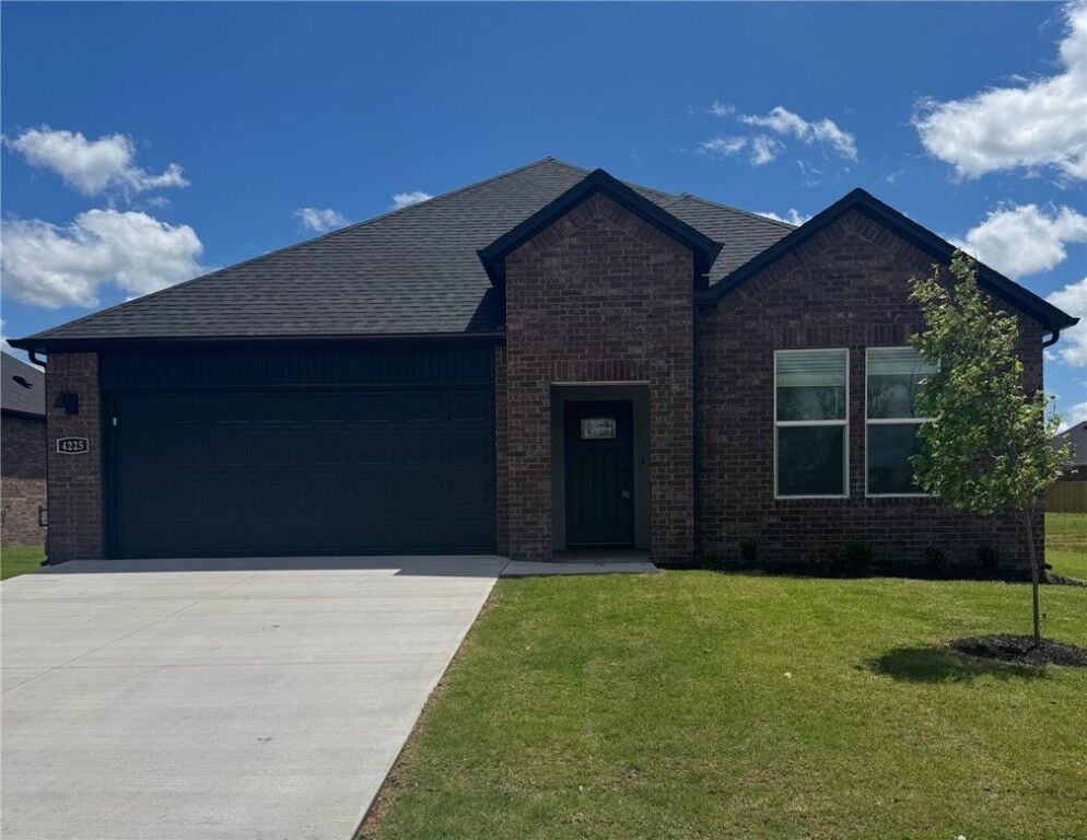 Property Photo: 4225 Florentina Avenue AR 72764