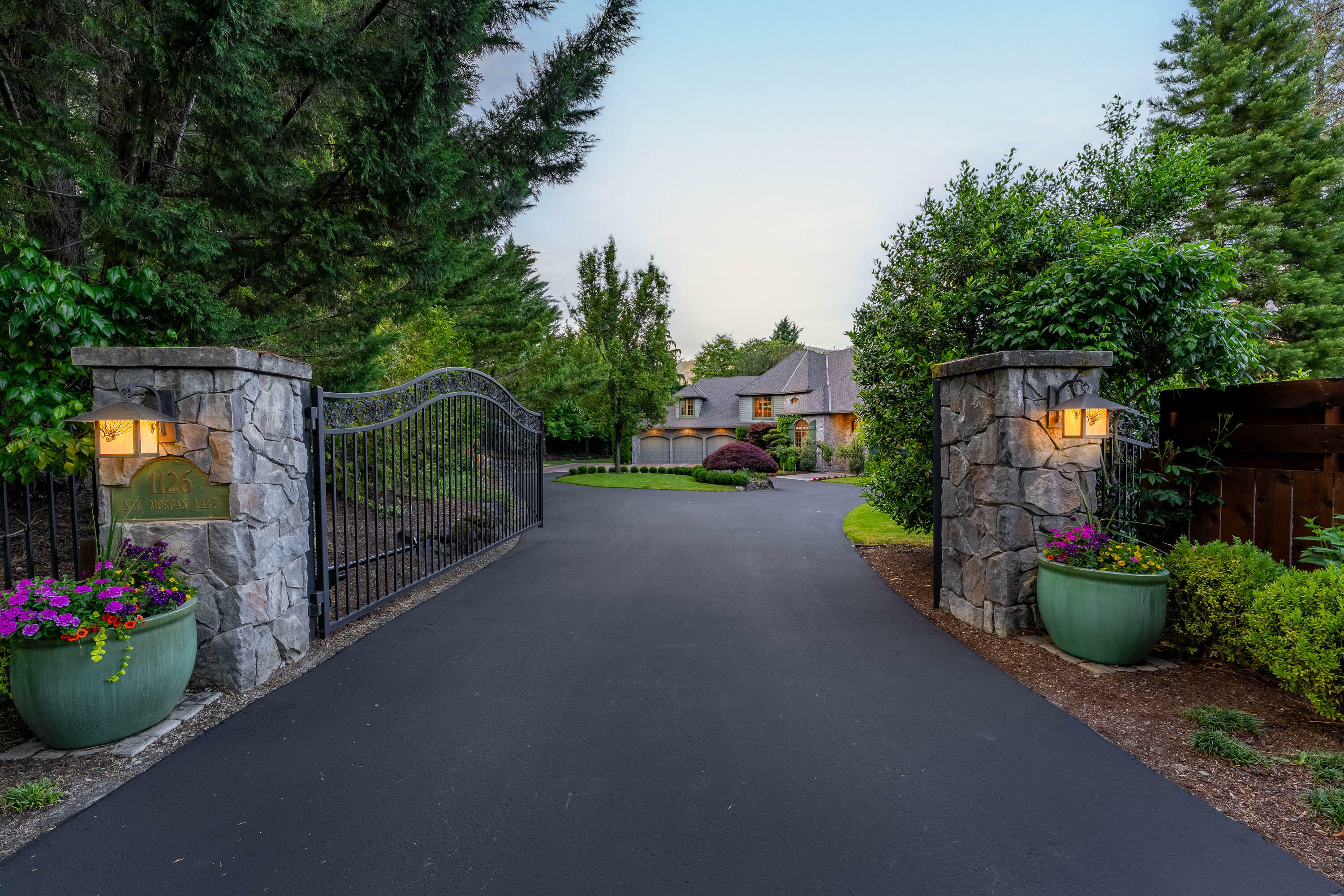 1126 NW Morgan Lane  Grants Pass OR 97526 photo