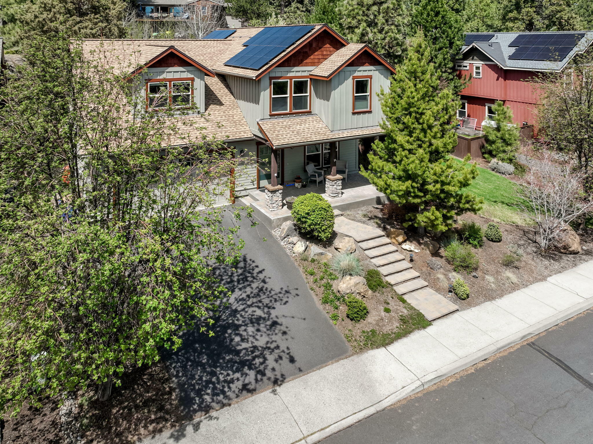 Property Photo: 61443 Elder Ridge Street OR 97702