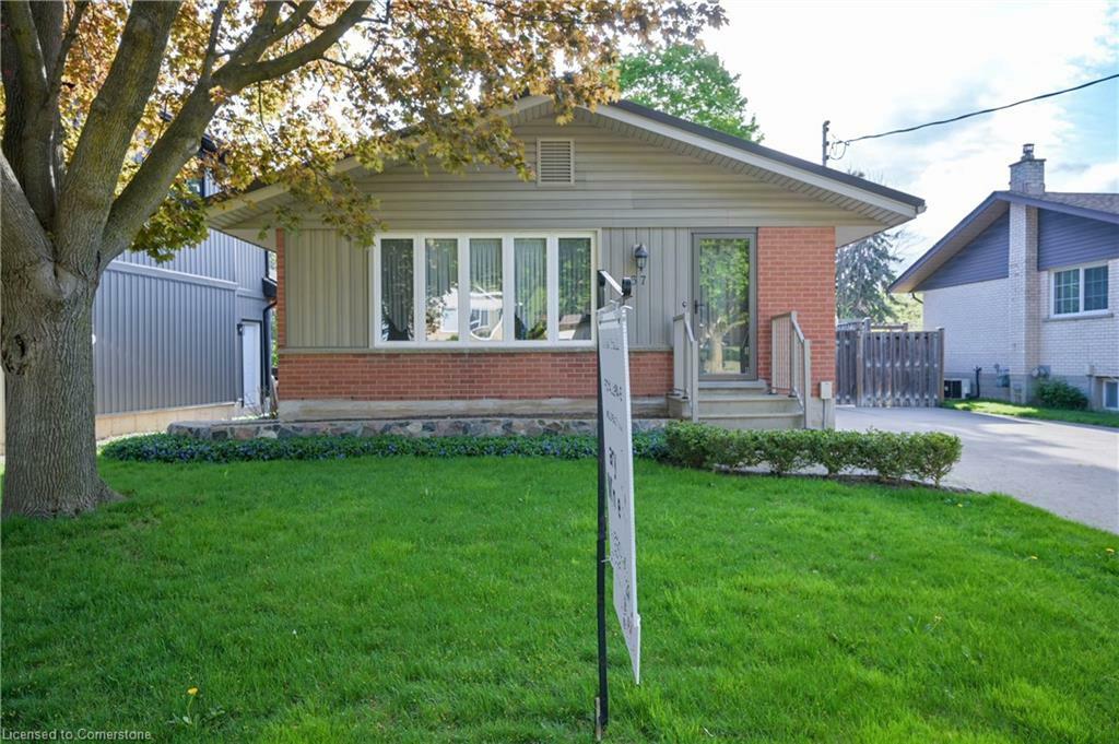 Property Photo:  67 Ruskview Road  ON N2M 4S1 