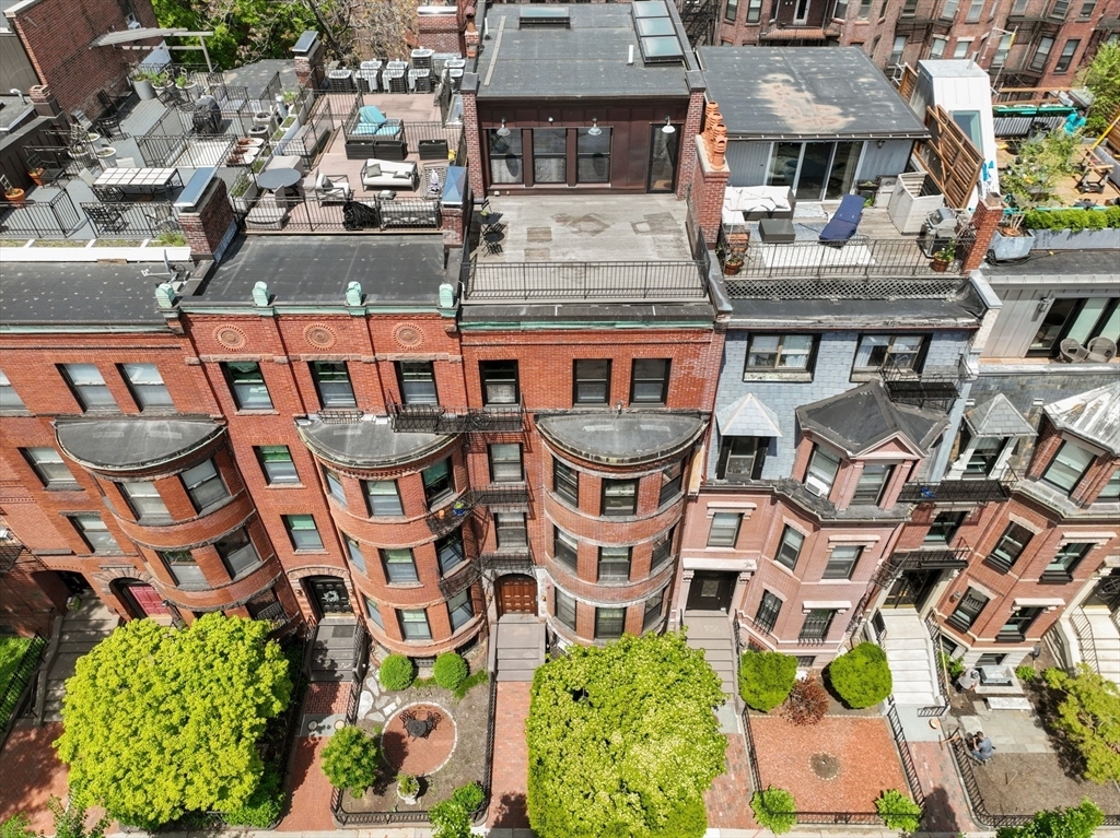 Property Photo: 393 Marlborough St 8 MA 02115