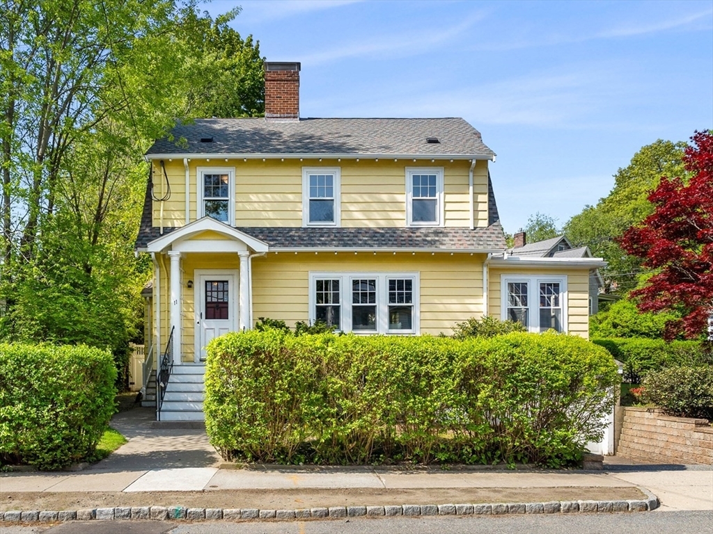 Property Photo: 11 Hawthorne Ave MA 02476