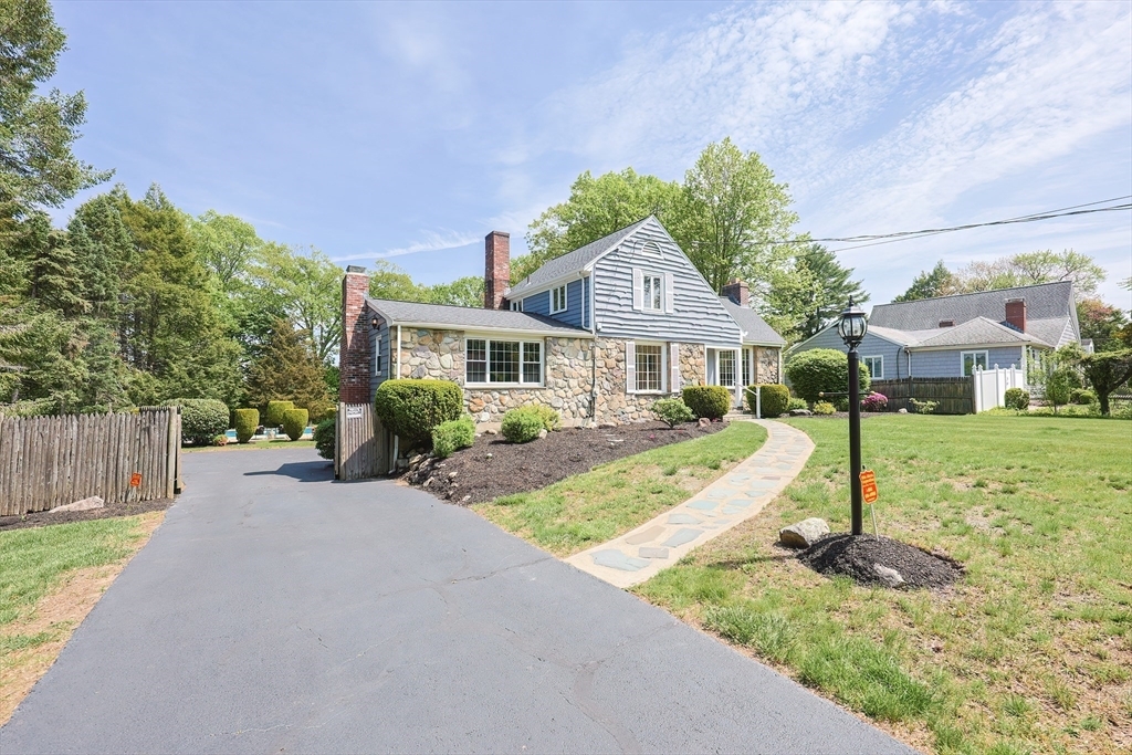 Property Photo: 652 Neponset St MA 02062