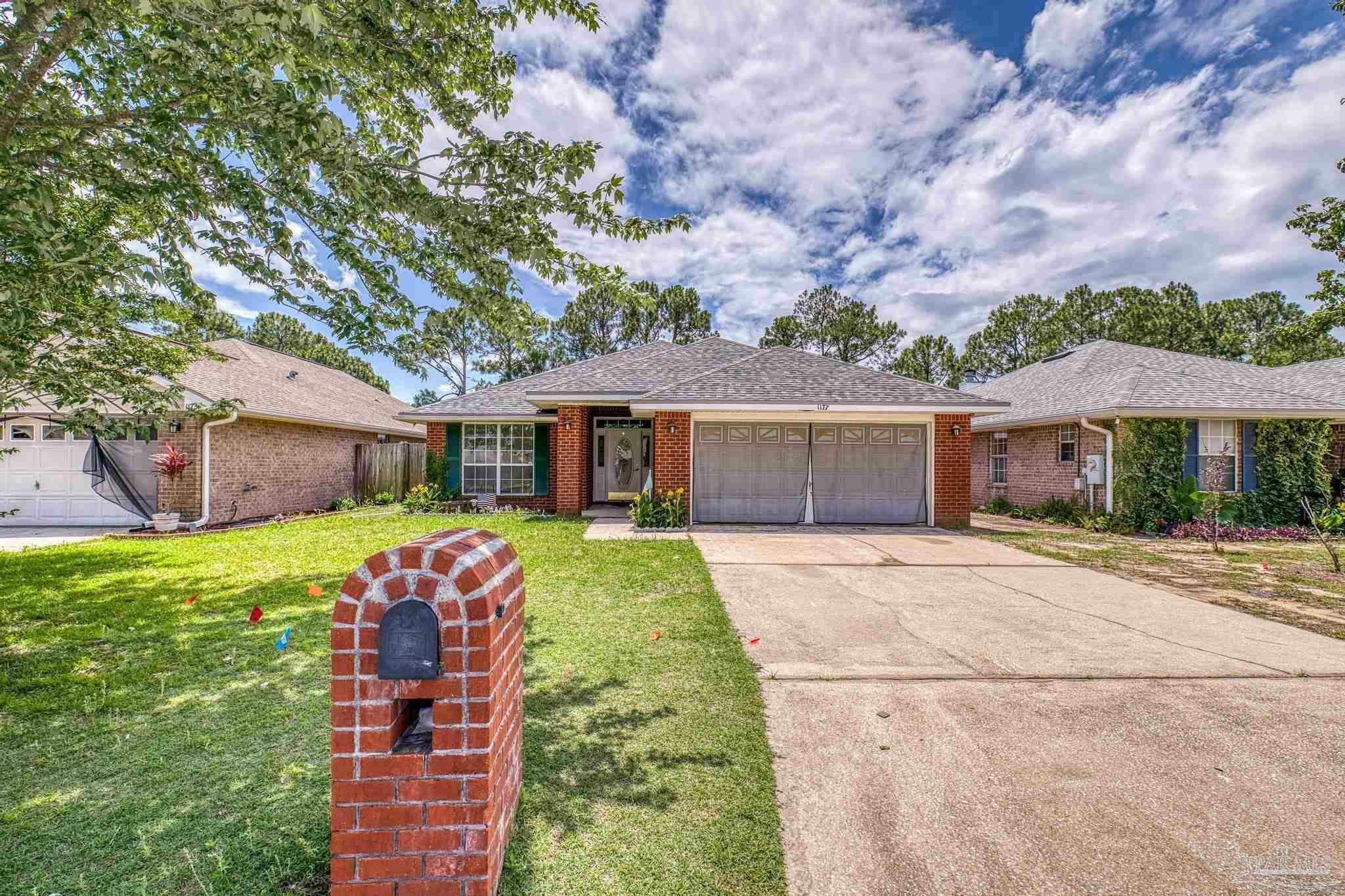 Property Photo: 1177 Sterling Point Pl FL 32563
