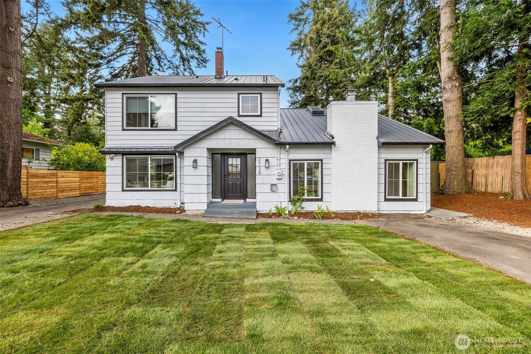 2728 NE 130th Street  Seattle WA 98125 photo
