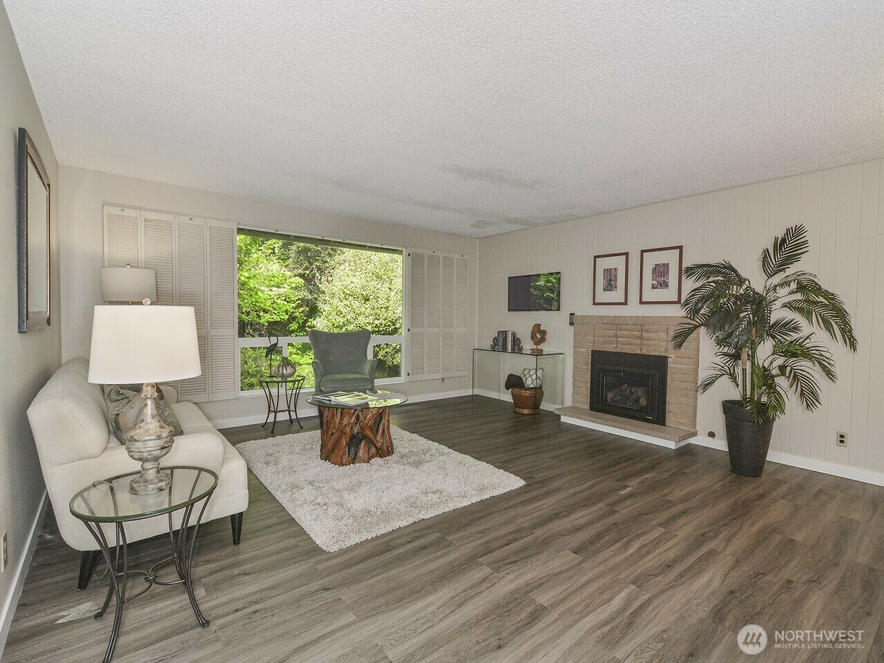 Property Photo: 24829 11th Avenue S WA 98198