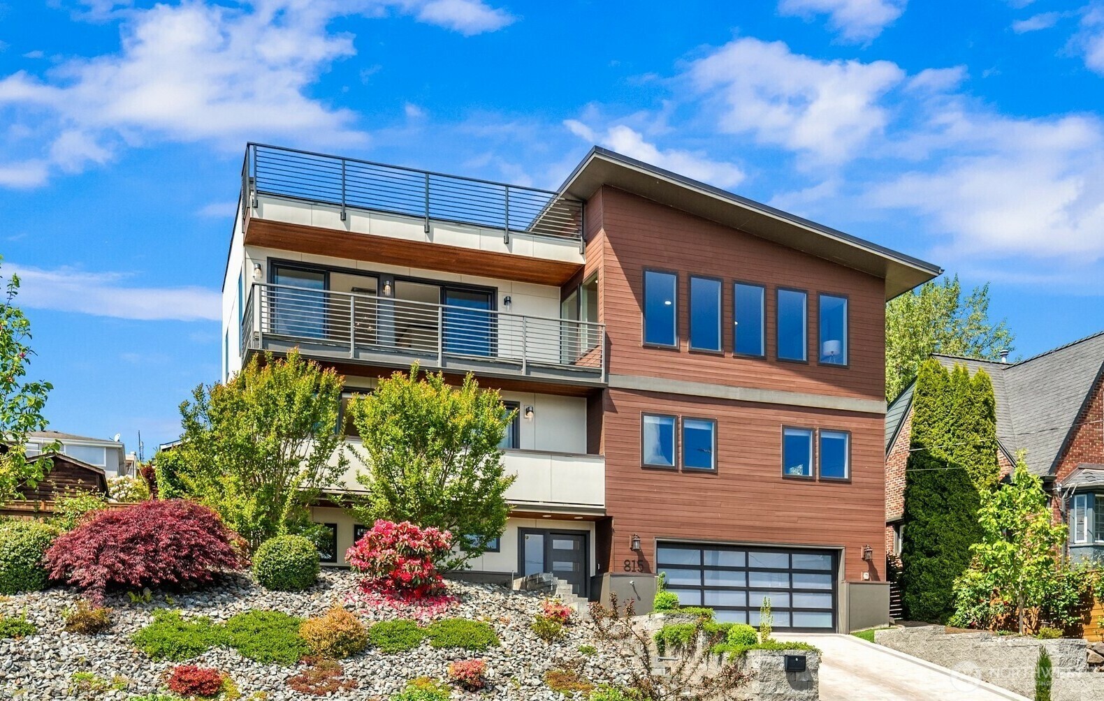 815  33rd Ave  S  Seattle WA 98144 photo