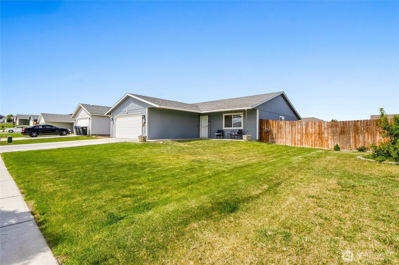 Property Photo: 1312 W Electra Street WA 98837