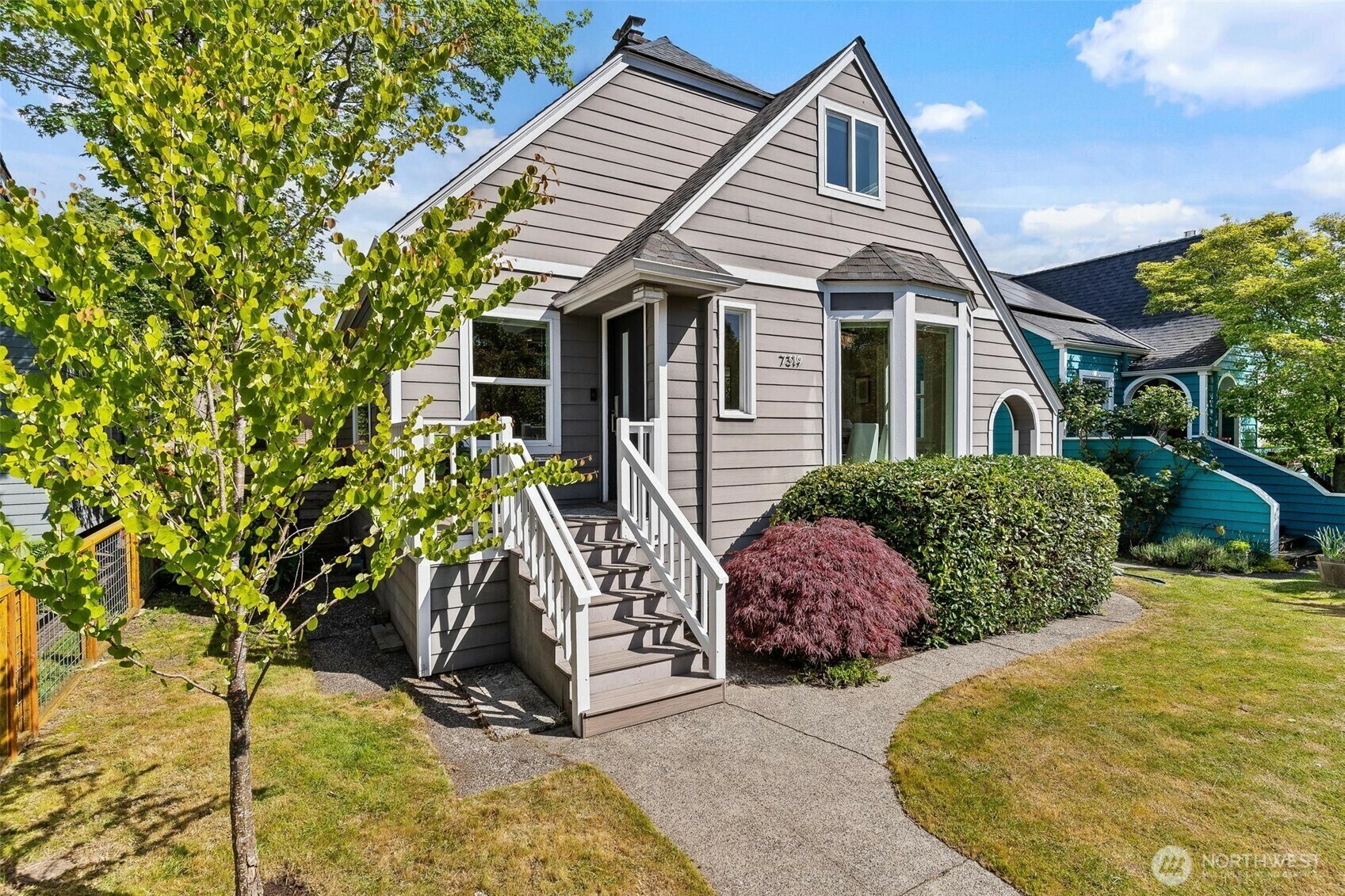 7319  Keen Way N  Seattle WA 98103 photo