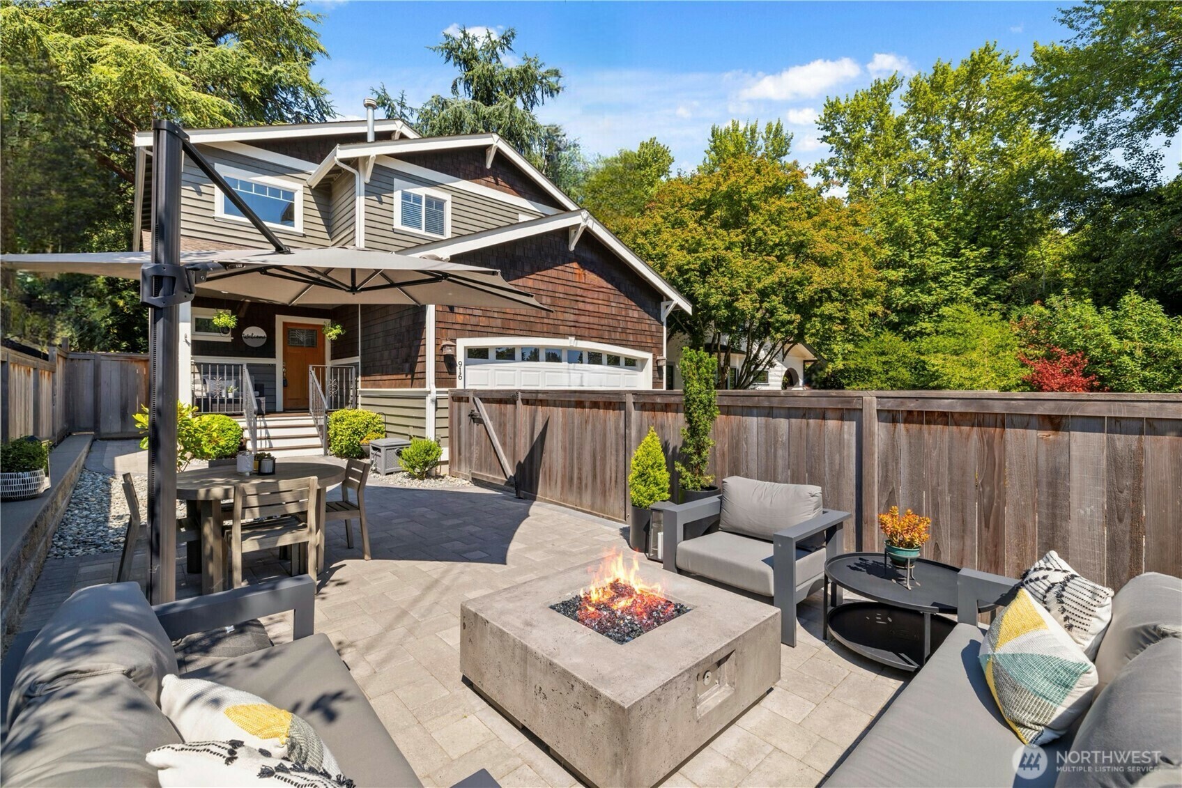 Property Photo: 916 SW Austin Street WA 98106