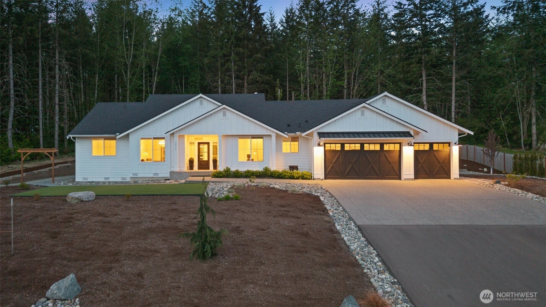 Property Photo: 10515 146th Avenue NE WA 98258