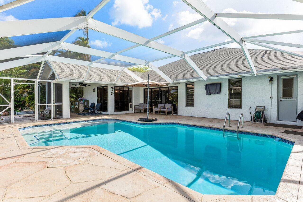 Property Photo: 18320 181st Circle S FL 33498