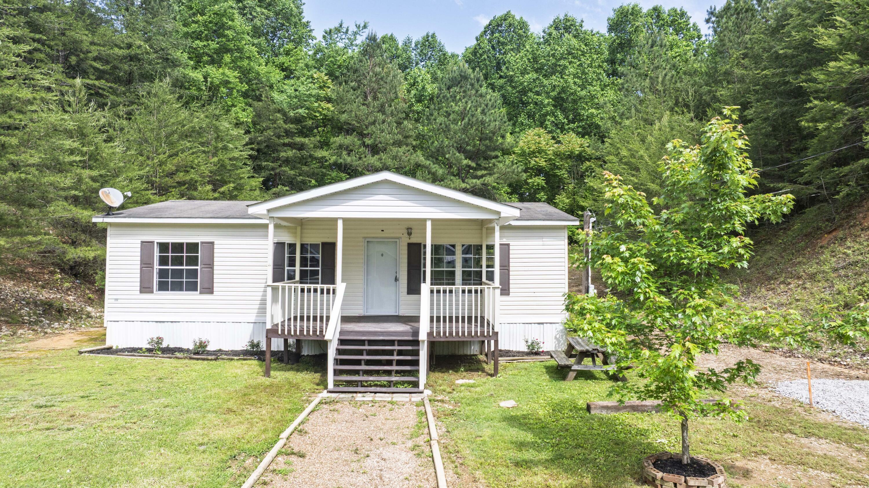 1985 Blythe Ferry Road  Dayton TN 37321 photo